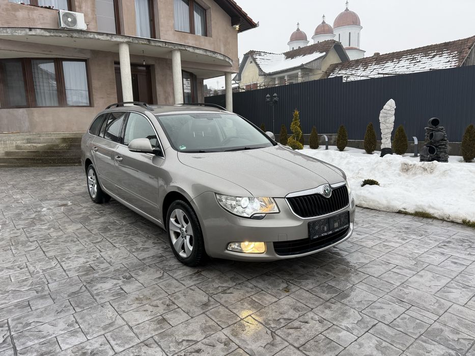 Skoda Superb Style ~ 2.0 TDI ~ An 2013 ~ Euro 5 ~Carte Service~TUW~