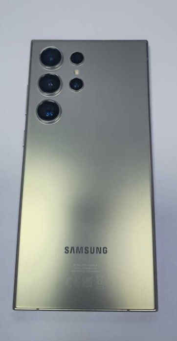 Samsung Galaxy S24 Ultra Titanium 512Gb (ca NOU) + Folie sticlă Magi Guard Nouă (cadou)