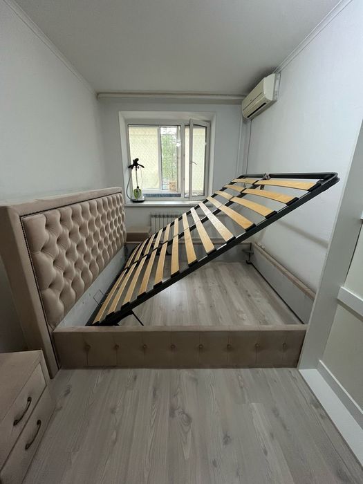 Двуспальный кровать