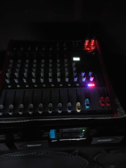 Озвучаване 2х18 и 2х15 инча cerwin vega Стъпало 10k