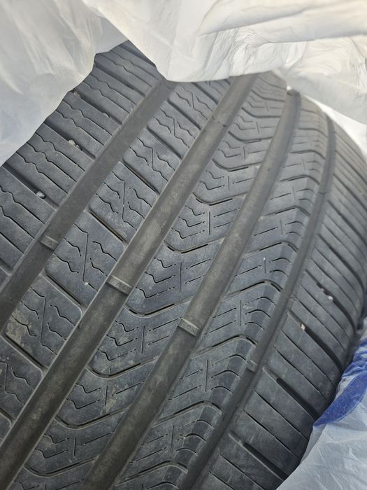 Продаю шины фирмы PIRELI