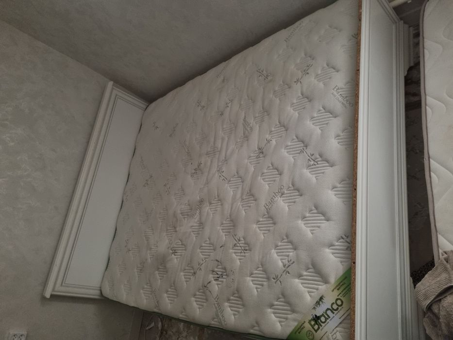 Диван с матрасом