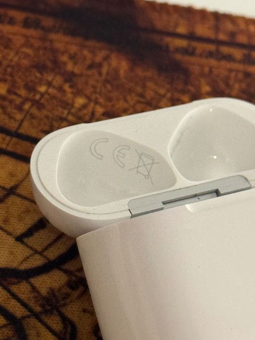 AirPods 4 ANC Originale, Stare Foarte buna, Garantie