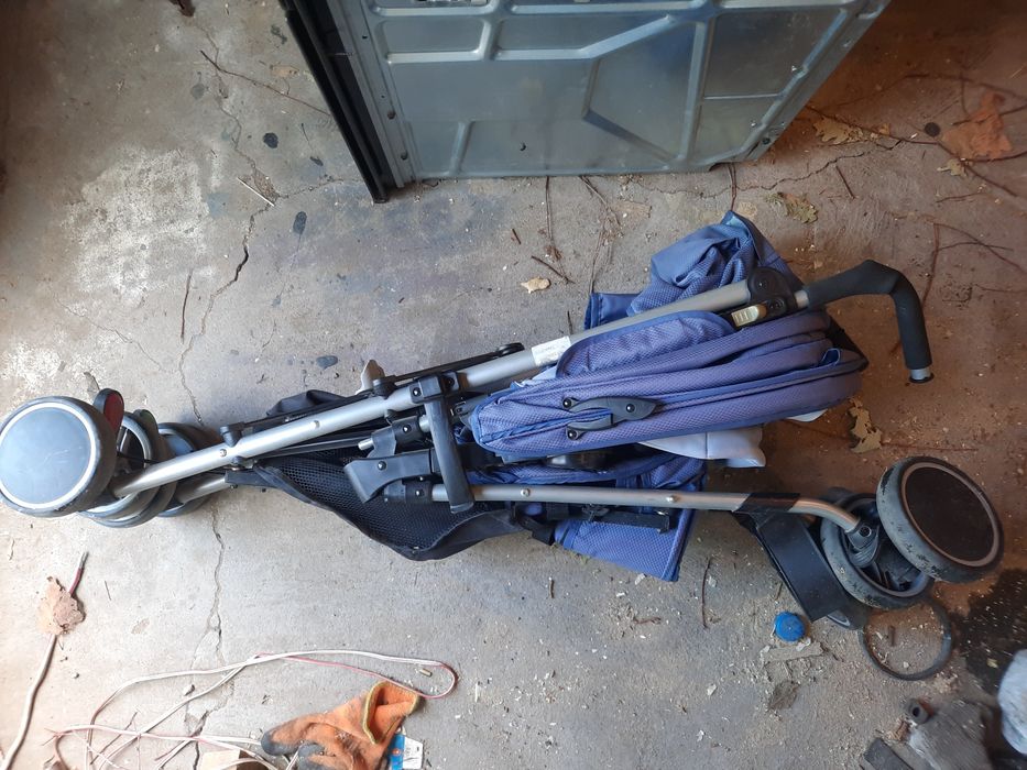 Коляска прогулочная