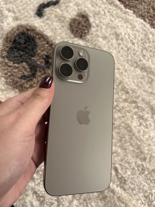 iPhone 16 Pro Max 256 GB, 100% baterie