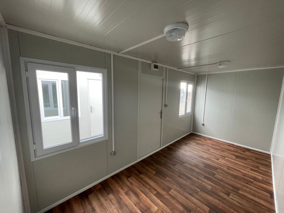 Containere birouri/depozitare/locuit 2.4x 6 metri