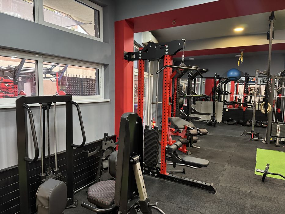 Продава се Магазин в Варна, Военна болница - 500 кв.м за 0 €/кв.м - Снимка #4