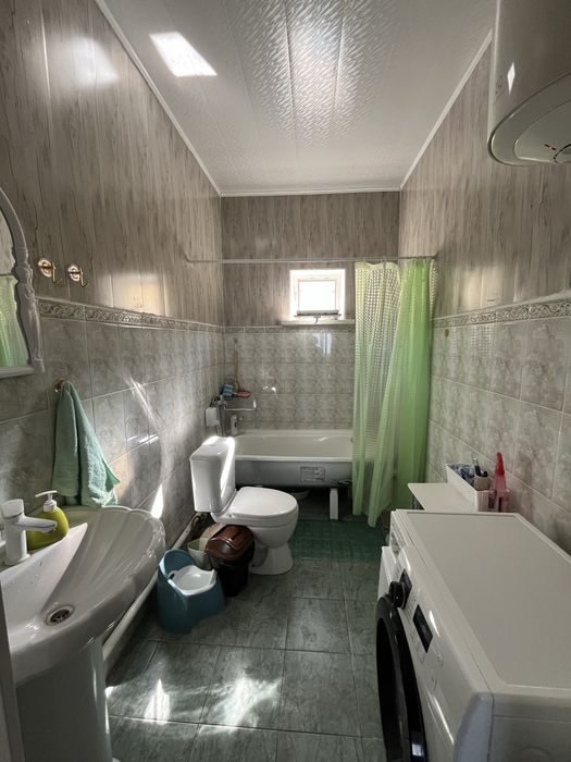 3 бөлмелі уй сатамын.