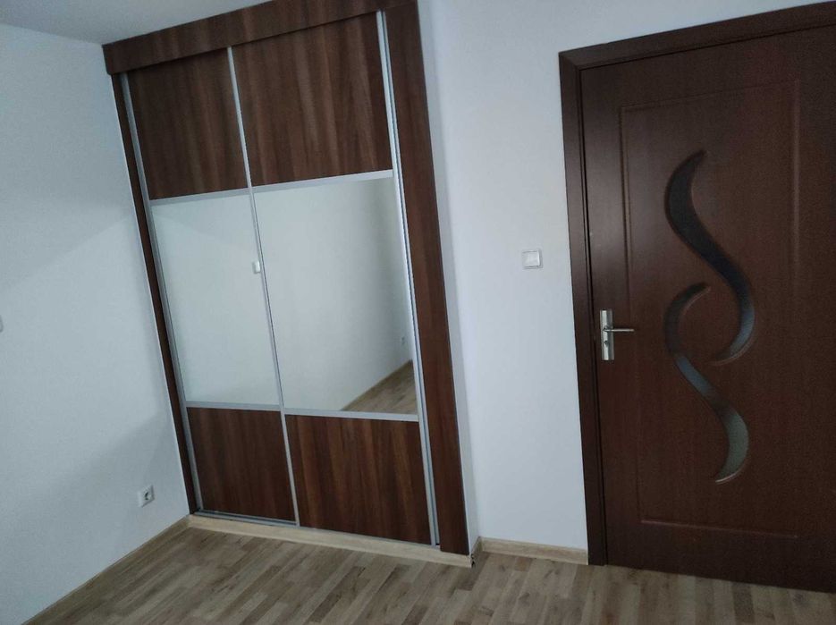 Închiriez apartament doua camere