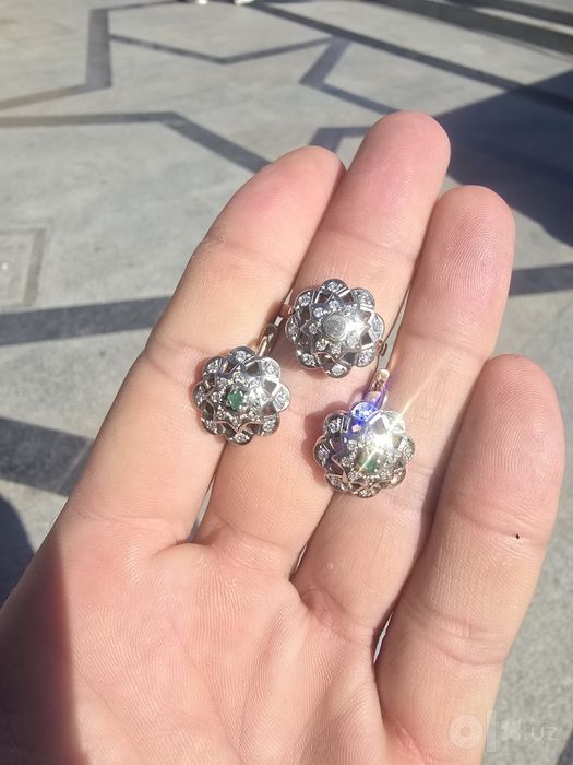 Серёжки с кольцом.