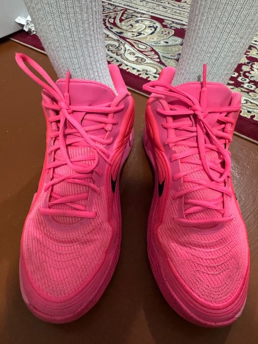 Продам кроссовки nike