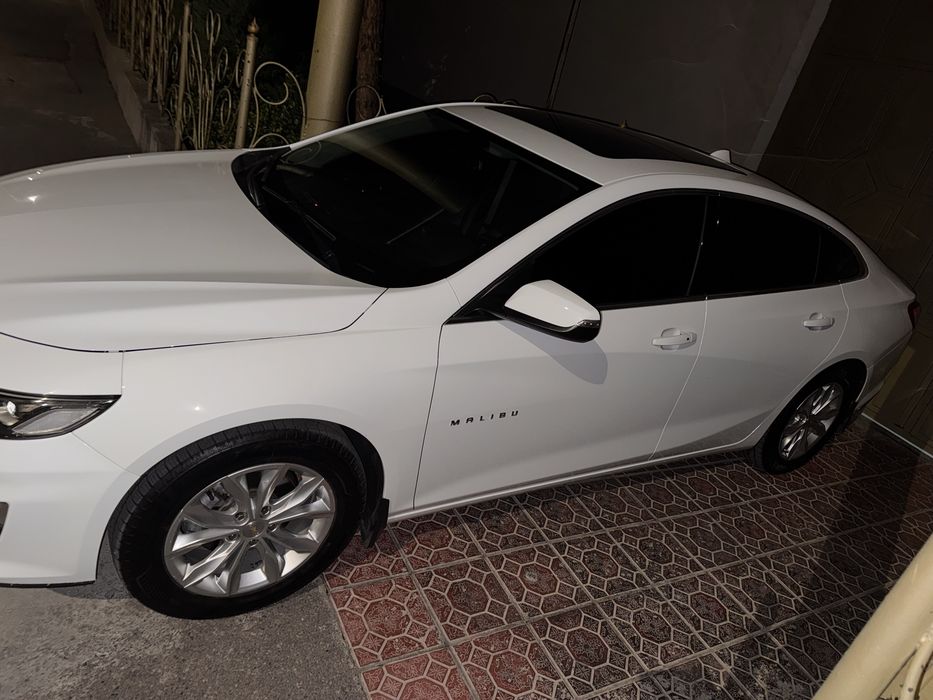 Malibu 2 premier turbo 2021 yil oq rang 98 000 km 22700$