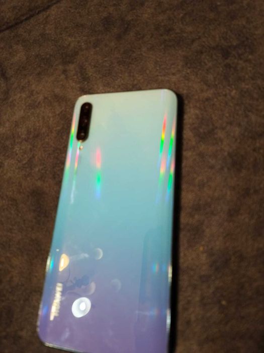 Телефон HUAWEI y9s