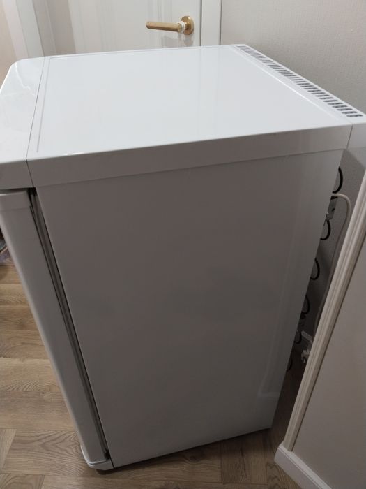 Продам морозильник Бирюса