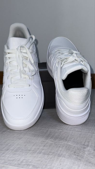 Кроссовки adidas оригинал