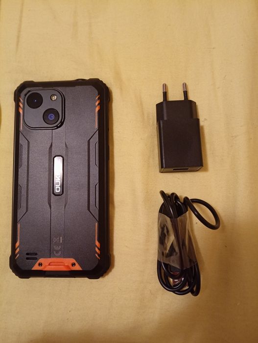 Ударо и водоустойчив смартфон OUKITEL WP32