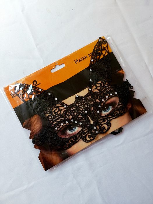 Карнавальная маска