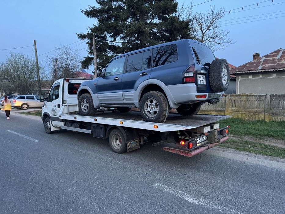 Tractari auto platou hidraulic furca