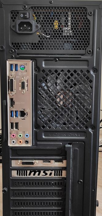 Игровой комплект: ПК + 27” монитор / i7 / 32GB / SSD

Продаётся мо