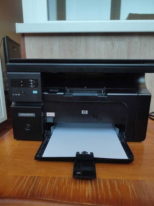 Принтер hp LaserJet M1132