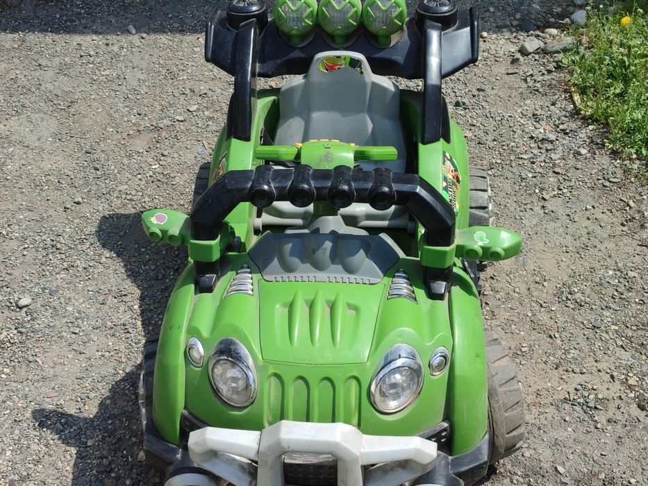 Машинка детская на пульте