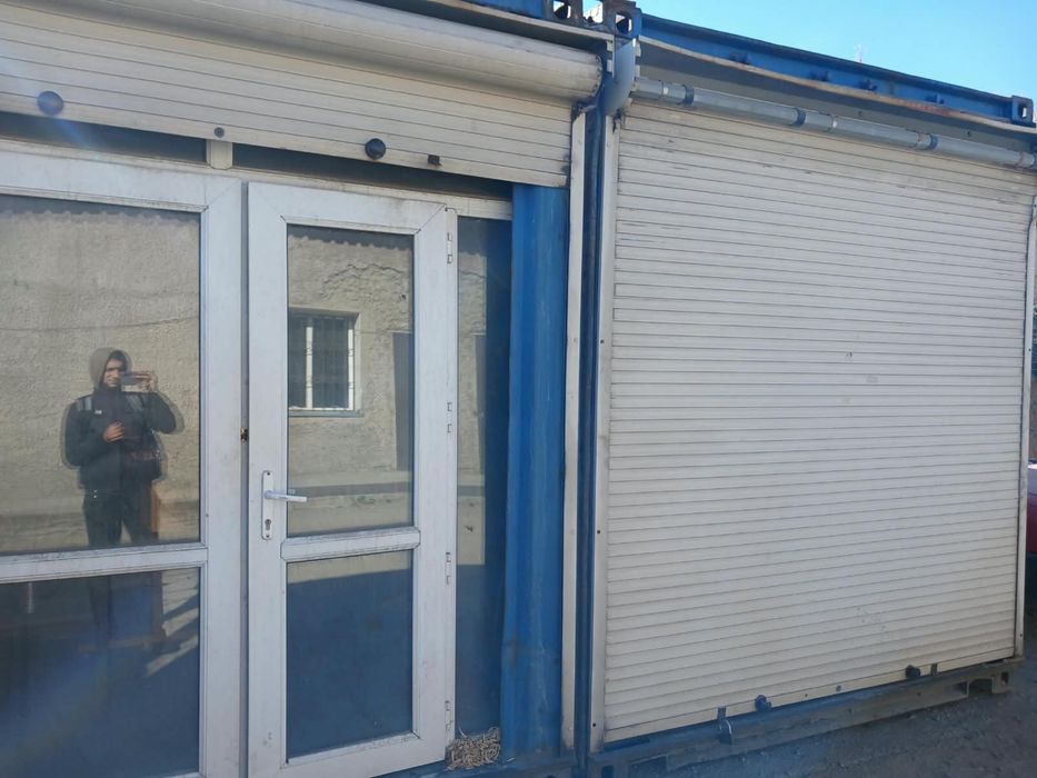 ПРОДАЮТСЯ 2 контейнера срочно