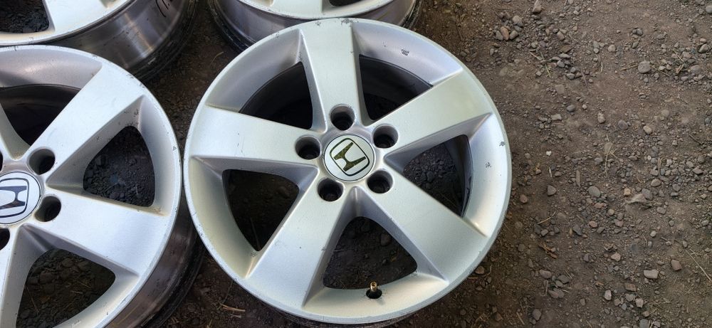 Комплект оригинальных дисков R16. Honda.