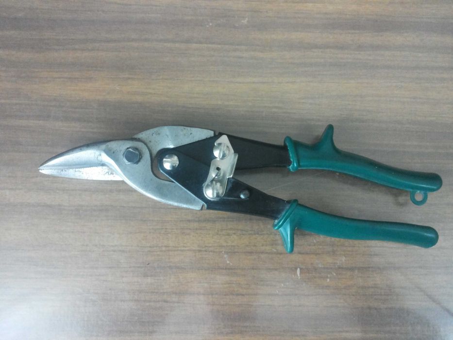 Ножницы по металлу