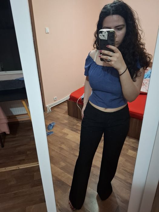 Pantaloni eleganți  (marimea 38)