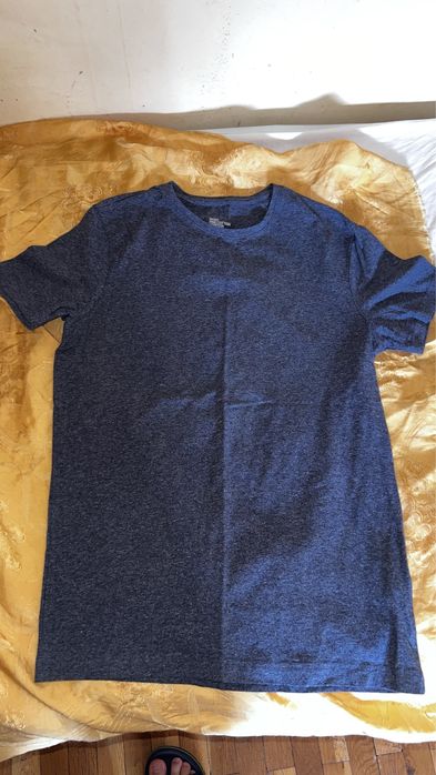 Продавам лот от маркови тениски