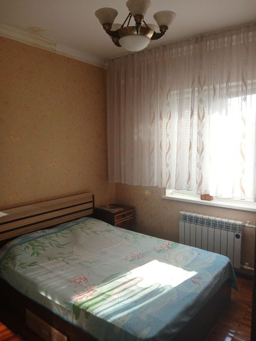СРОЧНО продается в Мирзо Улугбекском районе на Карасу 4