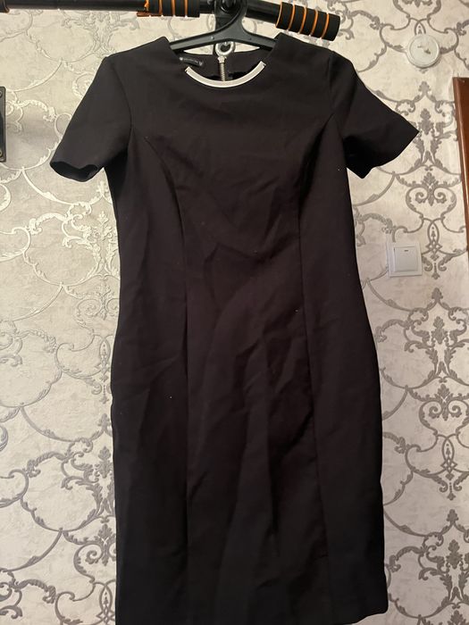 Платья разные по 1000 тг отличном состоянии