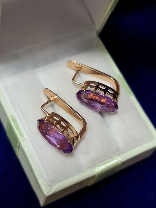 Золотые серьги 583 пробы с аметистом