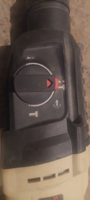 Продаётся дрель состояние хорошо