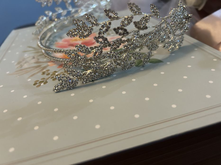 Vand coronita, accesoriu par mireasa