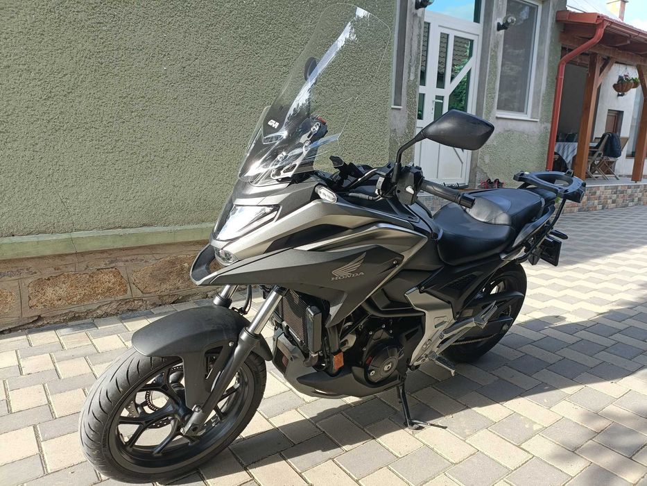 Motocicleta Honda NC750X DCT 2022