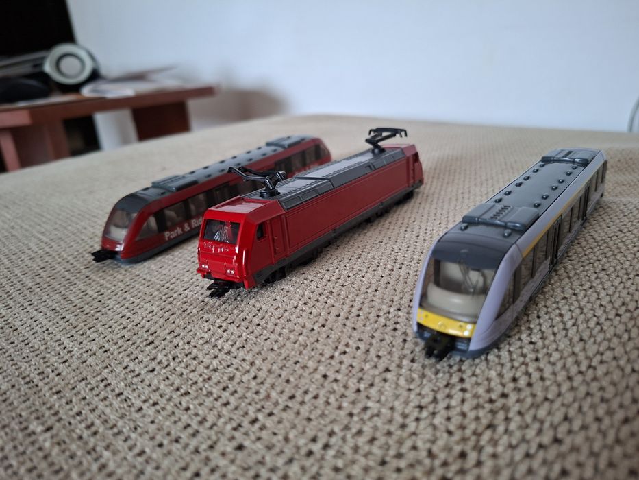 vand 3 machete tren Siku