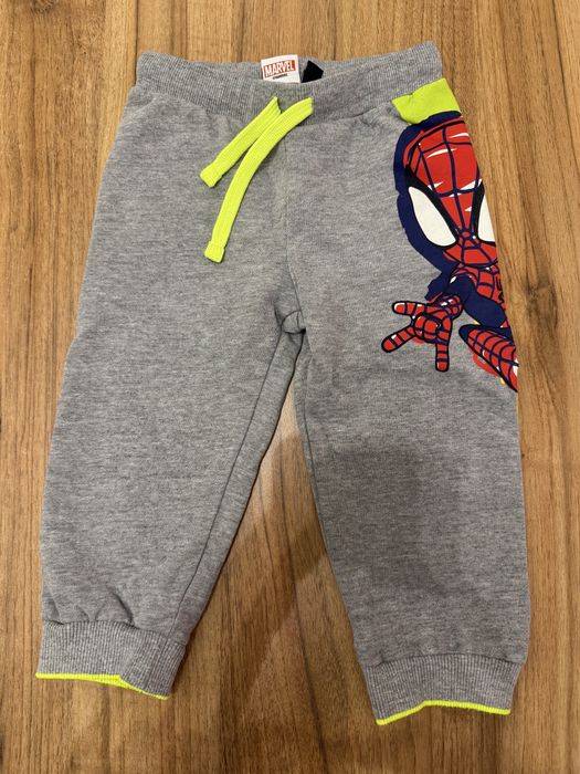 Pantaloni de trening Marvel  2 ani