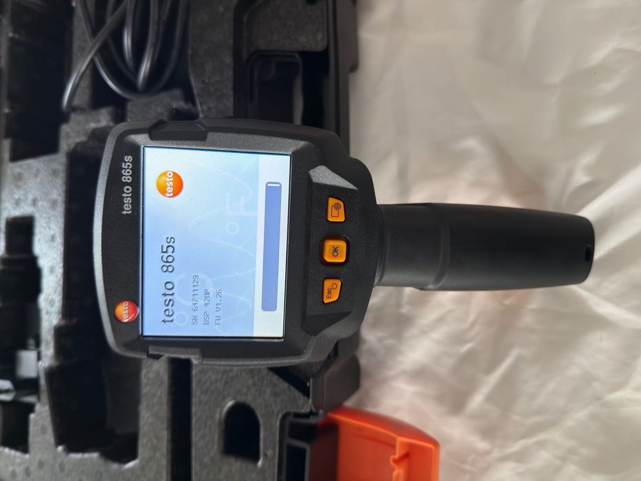 testo 865 — a thermal imaging camera for construction energy audits/testo 865 — o cameră de termoviziune pentru audituri energetice în construcții.