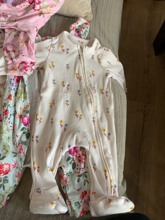 Бебешки дрешки 0-3 месеца и 3-6месеца