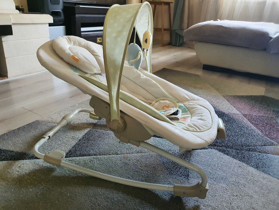 Scaun portabil muzical si patura de activitati bebe