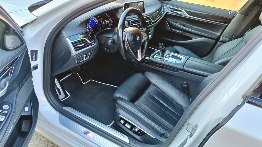 BMW 7 Series 2017 — imagine 13