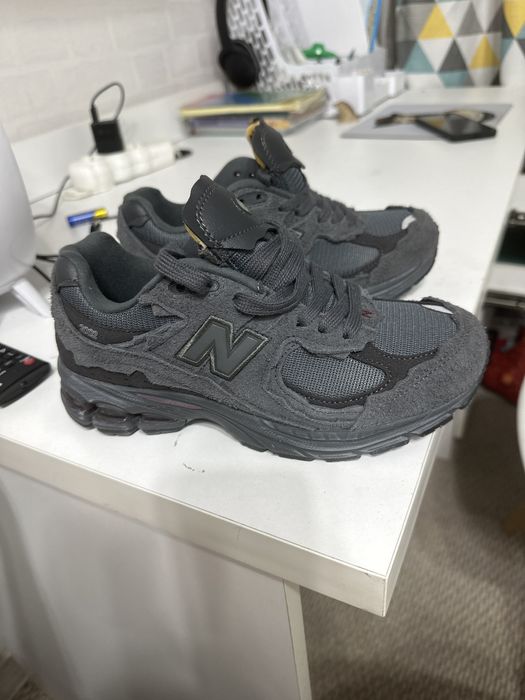 Продам  новые кроссовки