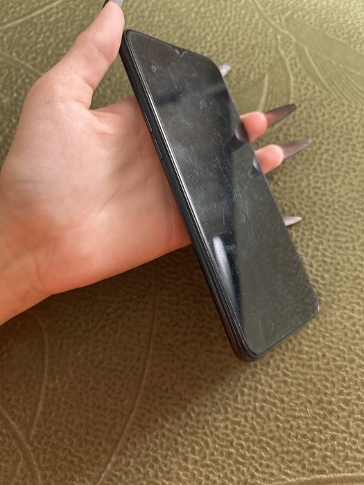 Продам смартфон Oppo A12