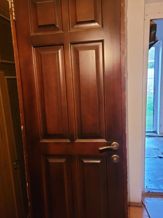 Двери 5шт из красного дерева