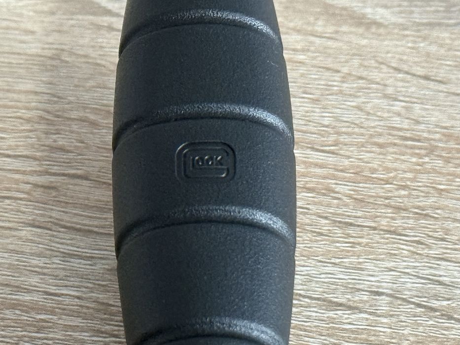 Продавам Чисто Нов Нож Glock