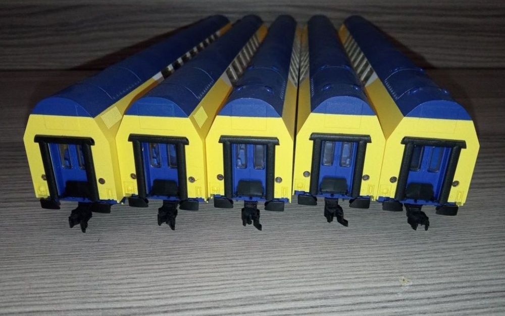 Piko vagoane de călători etajate metronom scara H0 

Preț pe bucata 29