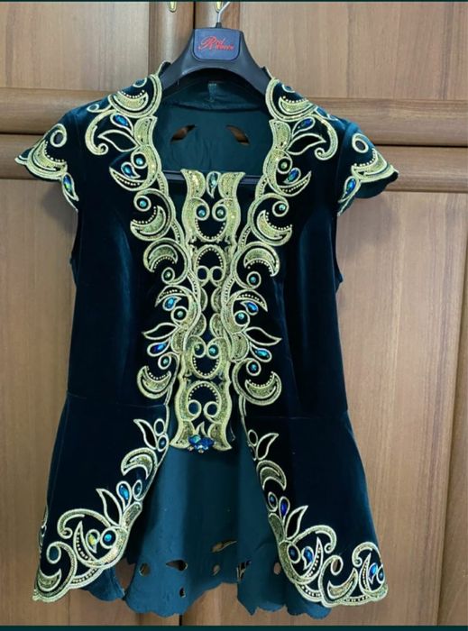 Аналарға қазақша көкірекше