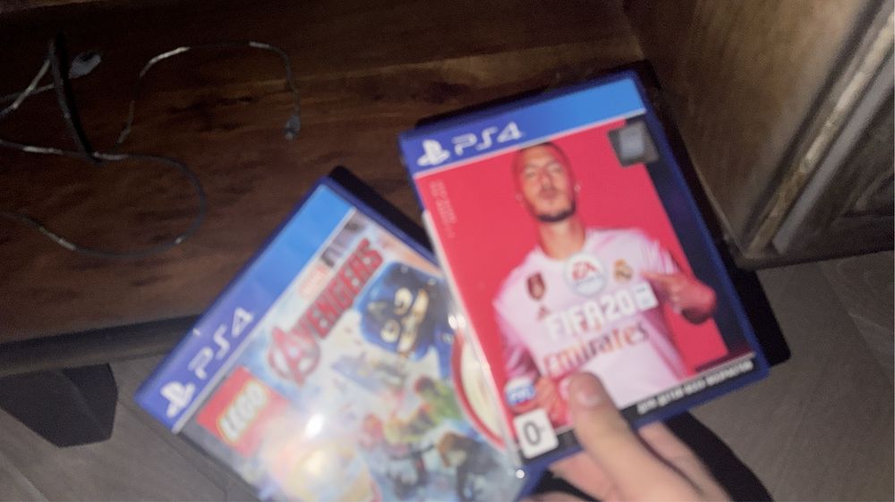 Продам игры на пс4 есть джойстик