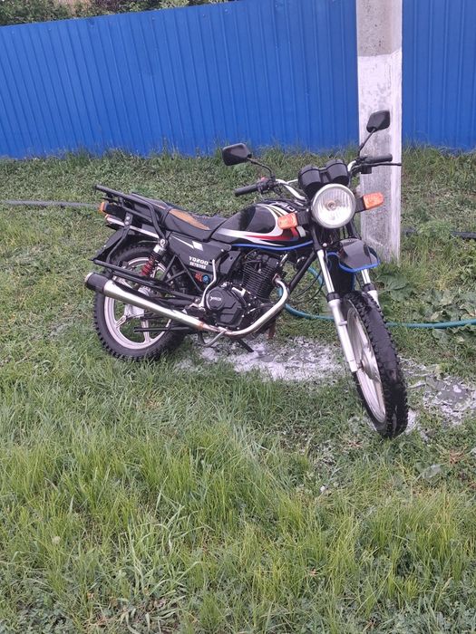 Продам срочно мотоцикл Yaqi
